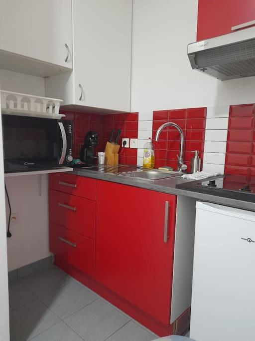 דירות ביוסי-סיינט-ג'ורג' Studio - 1 Min Rer - 10Min Disney & 30 Min Paris - Free Parking & Wifi מראה חיצוני תמונה