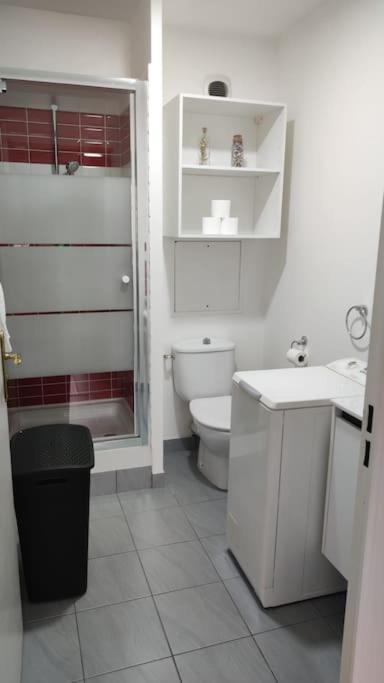 דירות ביוסי-סיינט-ג'ורג' Studio - 1 Min Rer - 10Min Disney & 30 Min Paris - Free Parking & Wifi מראה חיצוני תמונה